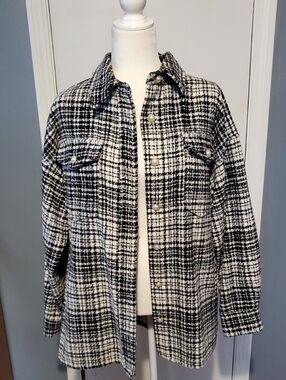 Forever 21 Black and White Tweed Shacket with Pearl Buttons